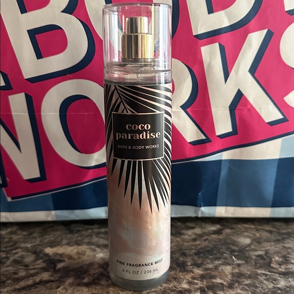 Bath & Body Works Coco Paradise - Picture 2 of 4